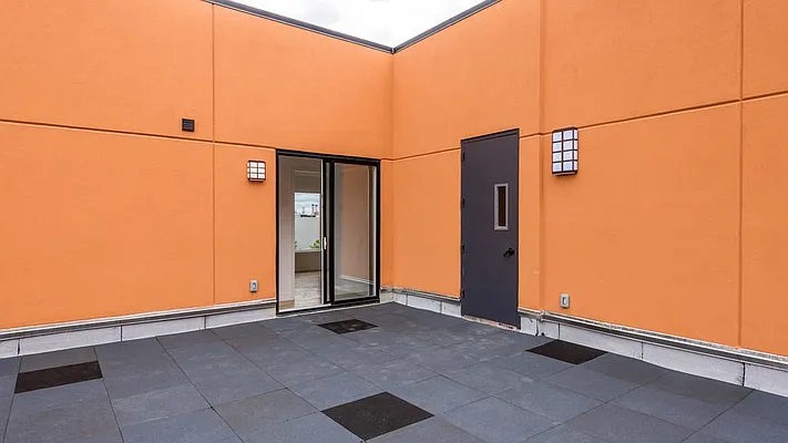 Rented by Nooklyn NYC LLC | media 57