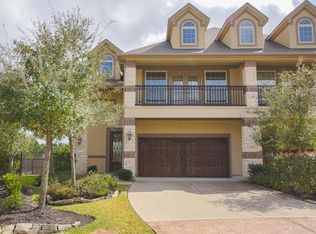 2 Herons Flight Pl, The Woodlands, TX 77389