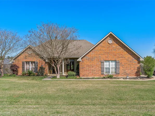 204 Clinton Dr, Stonewall, LA 71078