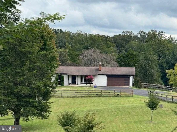 12621 Izaak Walton Dr, Bristow, VA 20136