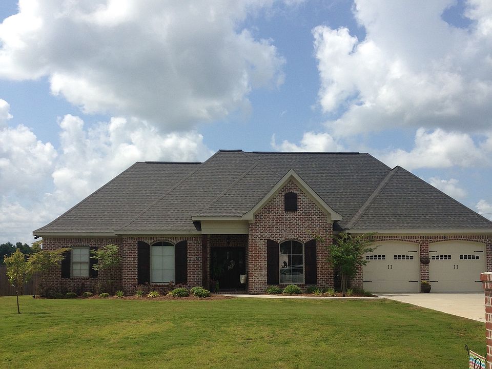 2nd image of 727 Wildwood Dr