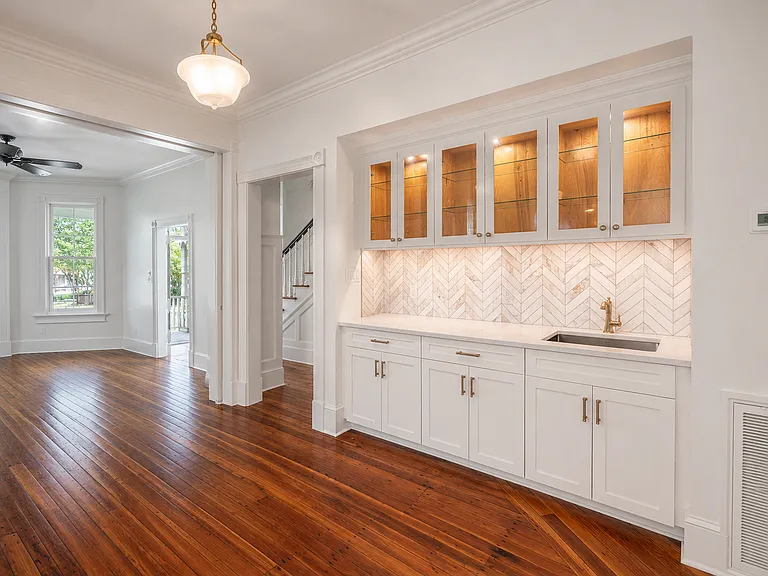 1202 E Duffy St — Photo 13