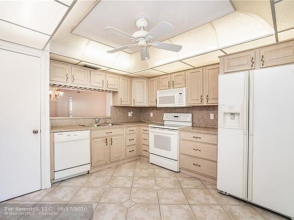 2nd image of 3502 Bimini Ln APT O3