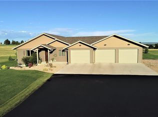19219 Buckboard Cir, Belle Fourche, SD 57717