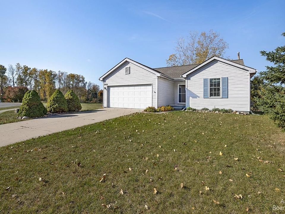 1st image of 7428 Maplelawn Dr