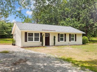 1403 Eastview Dr, Aberdeen, NC 28315