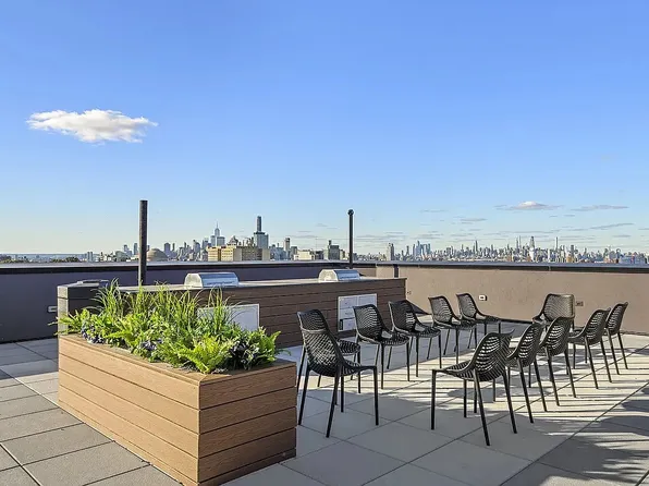 931 Carroll Street image 21 of 27