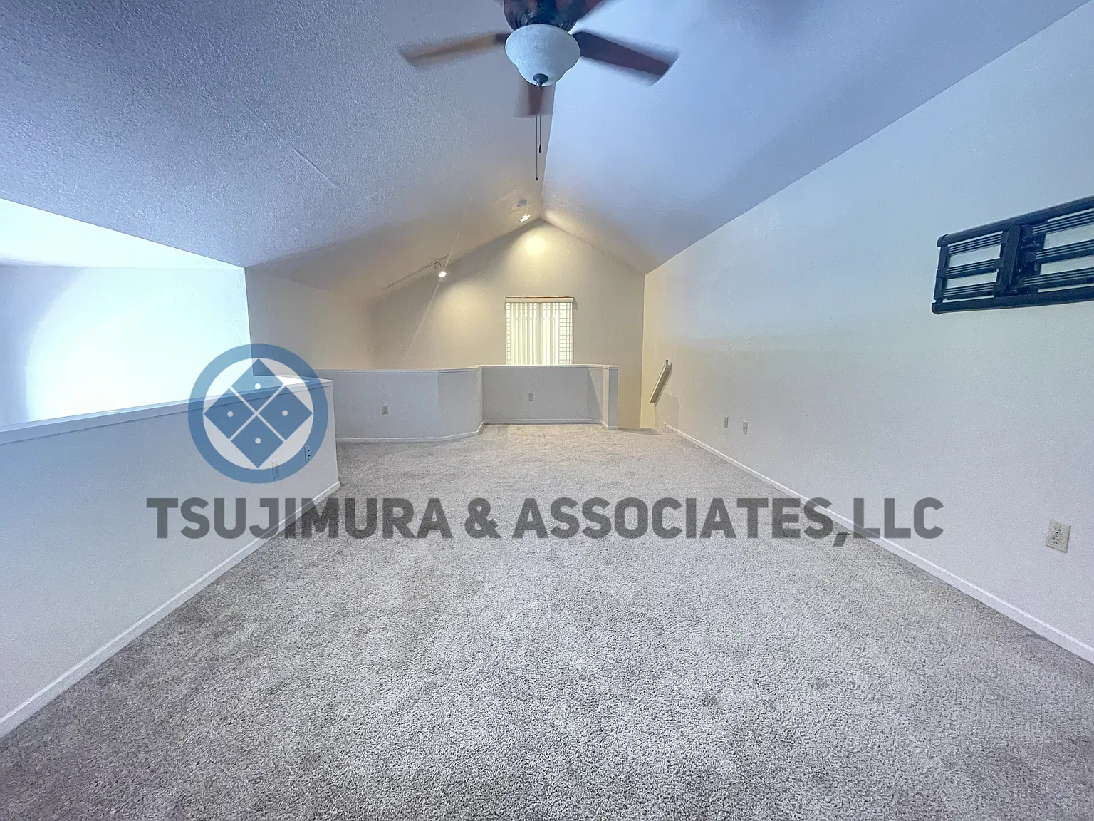 3 bed, 1289 sqft, $3,100 — Photo 2