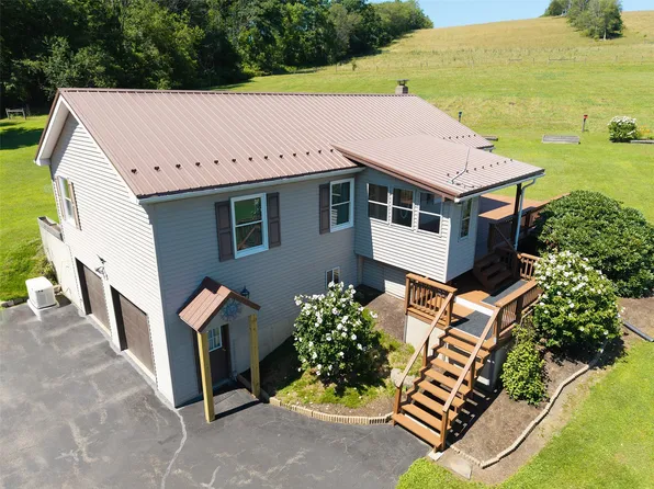 359 Nowlan Rd, Binghamton, NY 13904