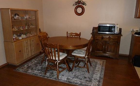 4th image of 818 125th Ln NE