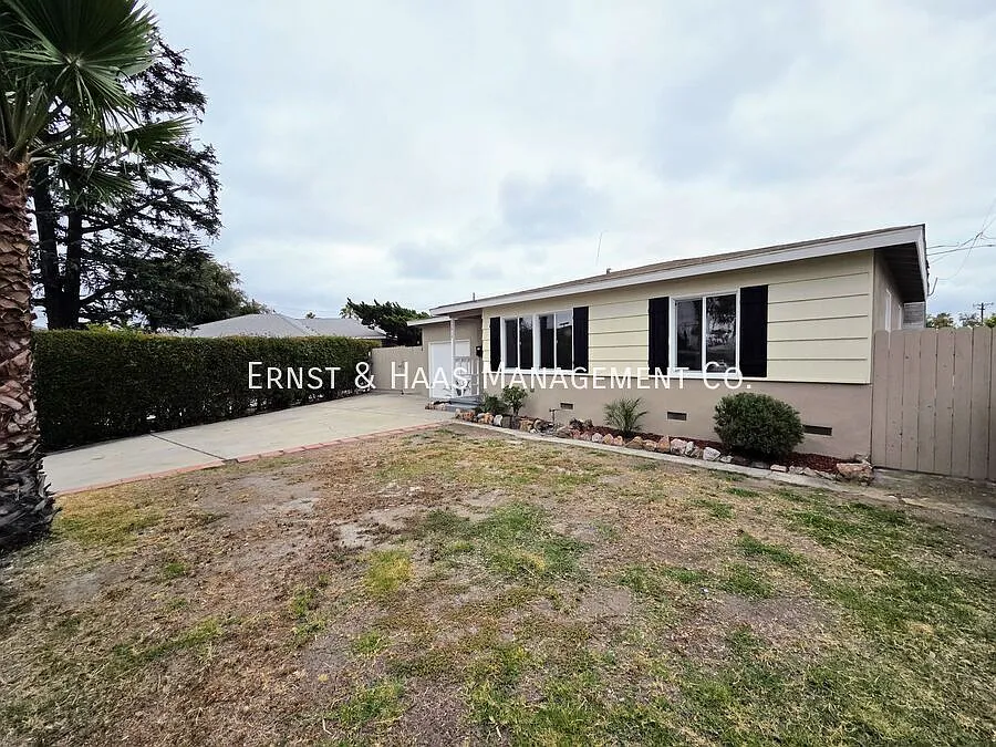 Building Photo - 13418 Lynne Dr