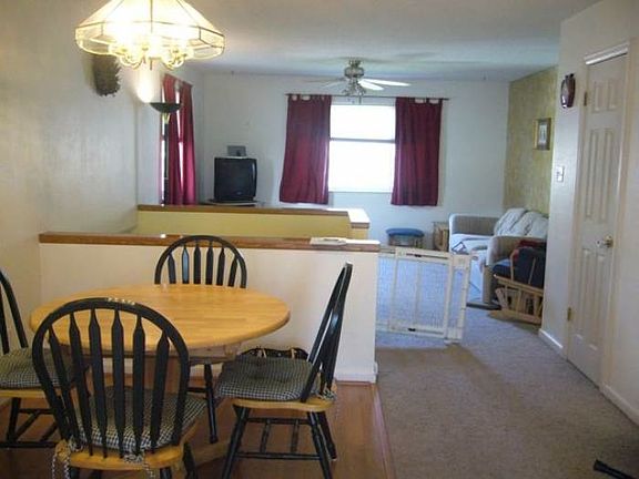 Dining Rm & Living Rm