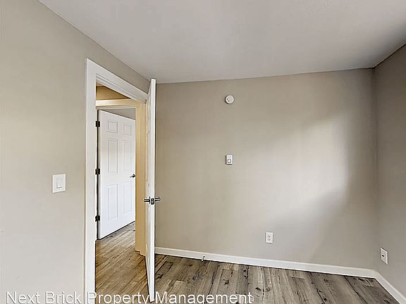 2nd image of 3419 S 43rd St APT 1
