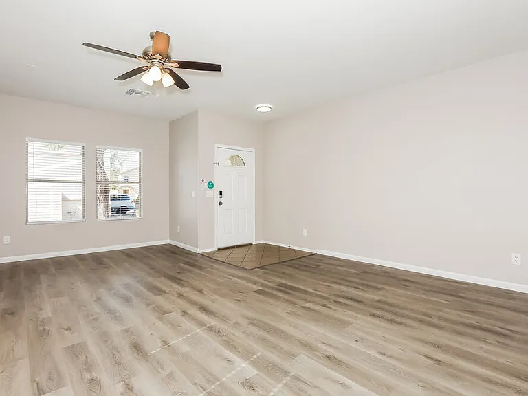8461 E Lindner Ave — Photo 8
