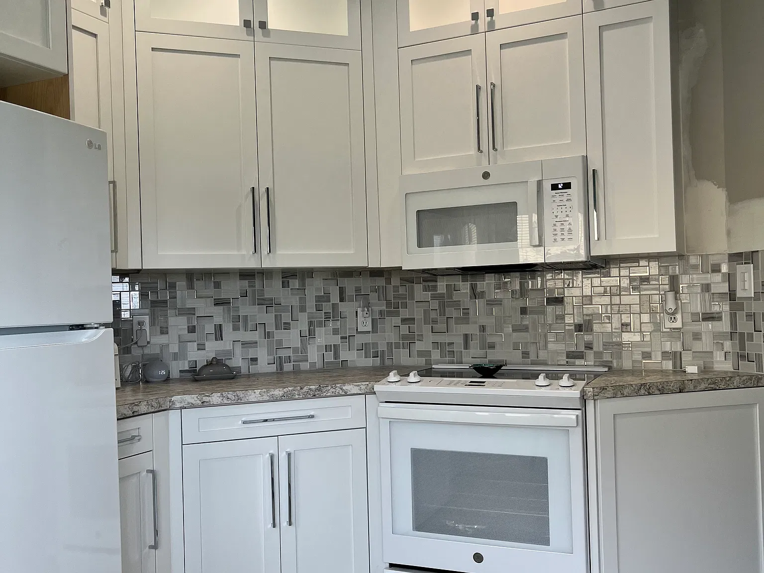 3 bed, 1520 sqft, $2,700 — Photo 2