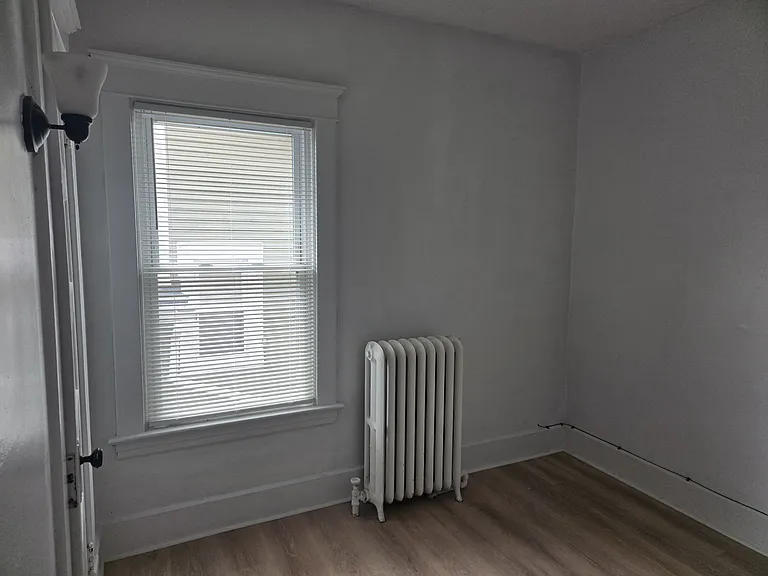 2425 Niagara St #2 — Photo 9
