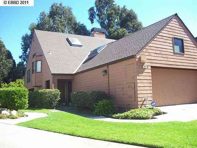 1st image of 2688 Longview Dr
