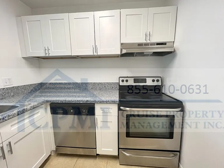 Colonial Village - 7550 Stirling Rd — Photo 50