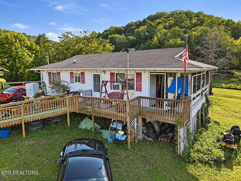 1st image of 180 Richardson Way