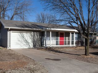 1210 Lloyd Ave, Blackwell, OK 74631