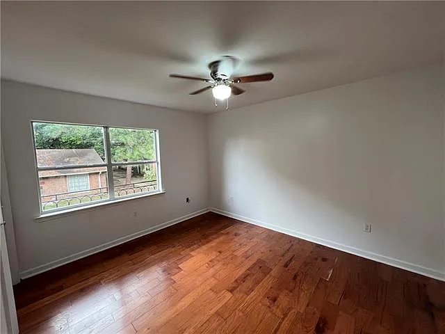 7702 Belcrest Pl — Photo 16
