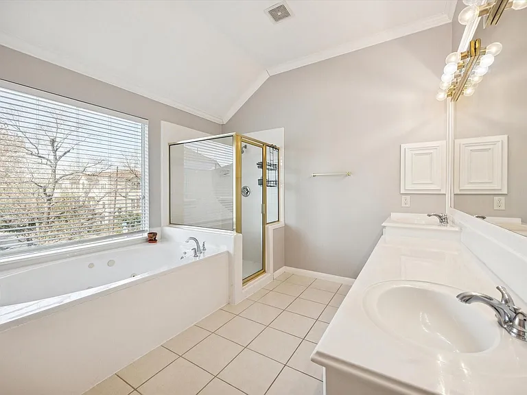 4113 Blossom St #A — Photo 9
