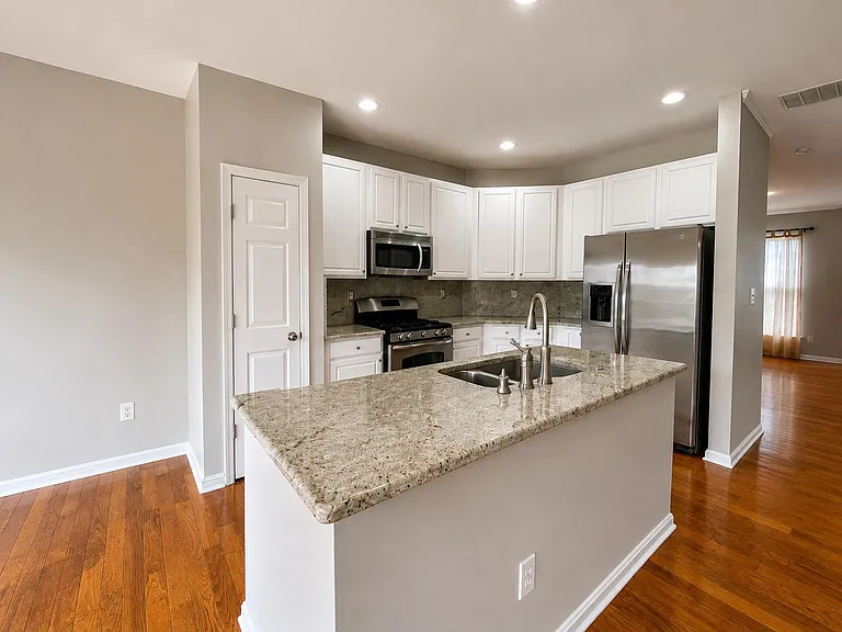 21002 Kittanning Ln — Photo 12