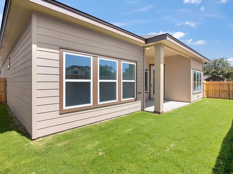 215 Park Cir — Photo 28
