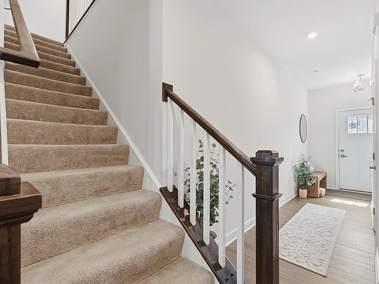 5203 Spruce Rd — Photo 6