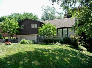 253 Oakcrest Ln, Pittsburgh, PA 15236