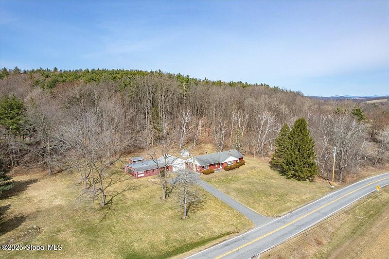 3rd image of 523 County Route 74A