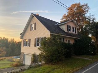 1424 Twin Pine Rd, Stroudsburg, PA 18360