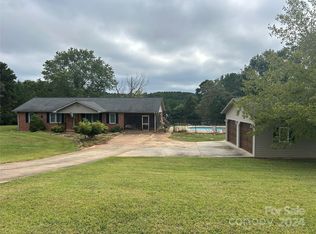 5330 Seven Pines Rd, Casar, NC 28020