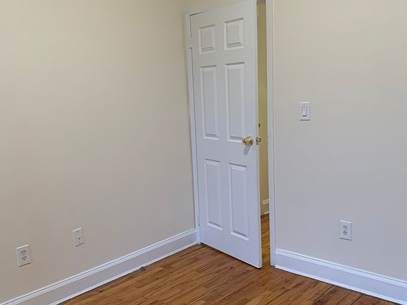 5th image of 2728 Broadway APT 2C