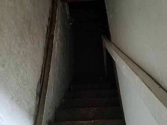 4th image of 519 N Montford Ave