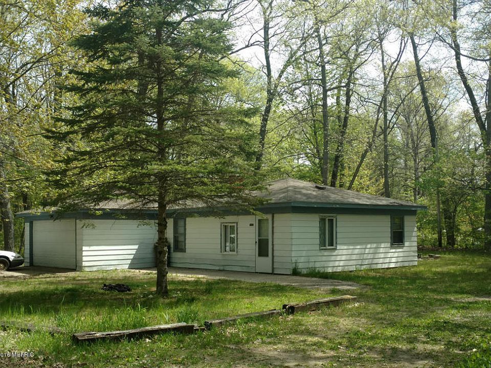 1st image of 8942 27th Ave