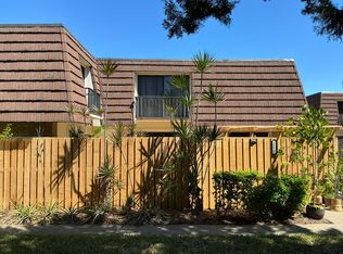 2210 22nd Ln, Palm Beach Gardens, FL 33418