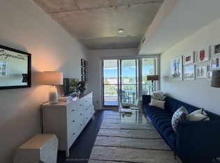 57 Brock Ave #413, Toronto, ON M6K 0H3