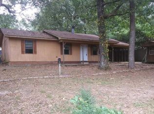 4062 W Parliament Dr, Cohutta, GA 30710