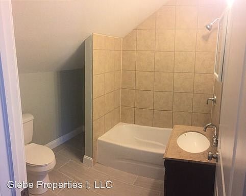 2nd image of 33 James St
