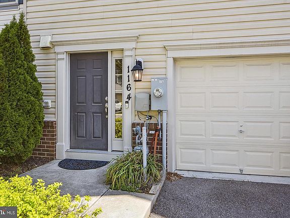 2nd image of 1164 Carinoso Cir