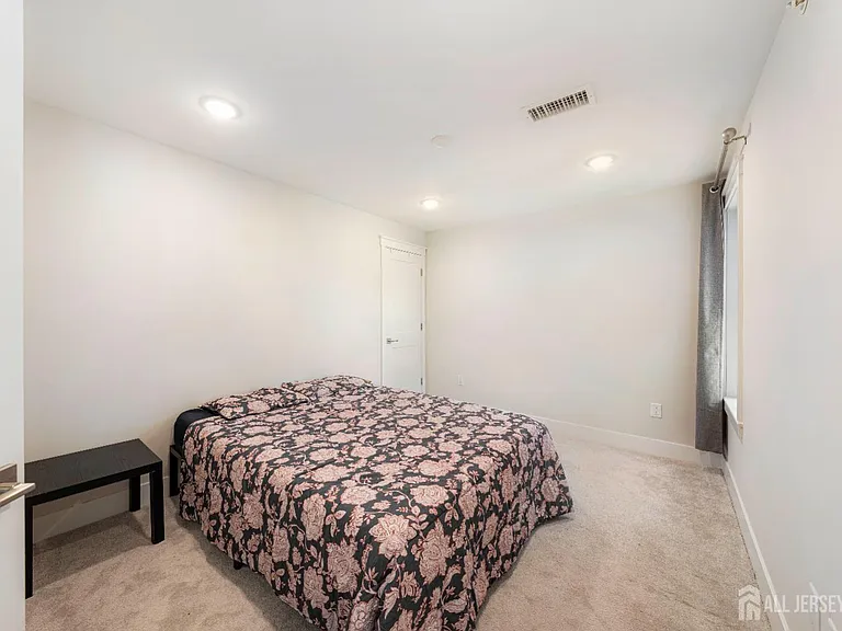 707 Station Rd — Photo 15