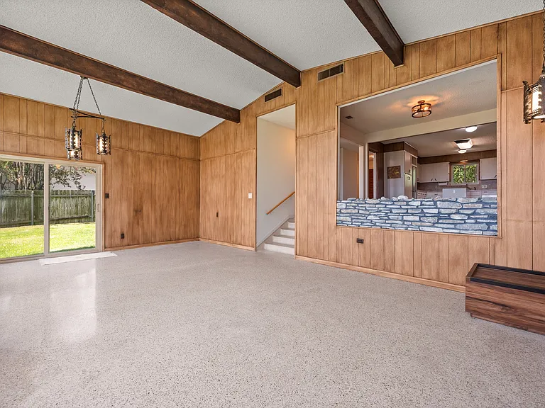 6501 Mesa Dr — Photo 5