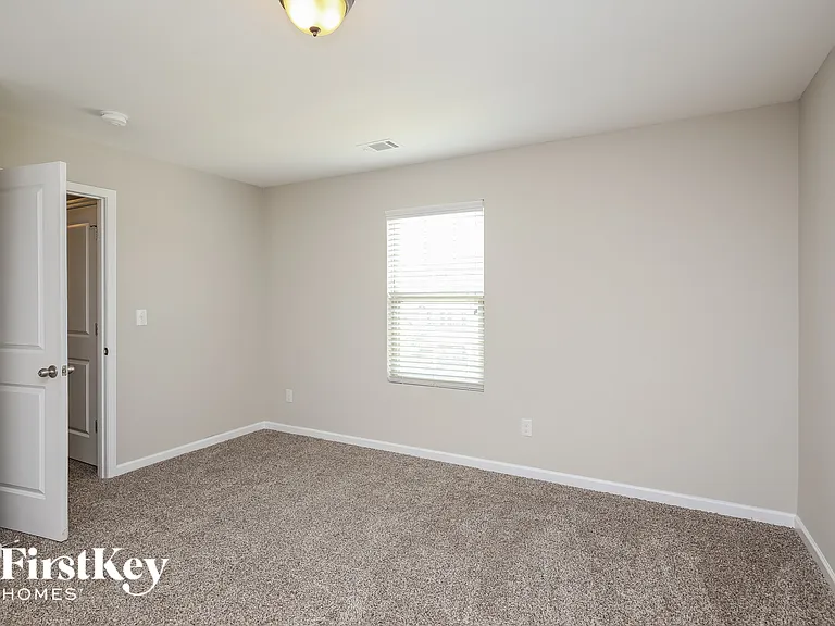 1447 Turning Leaf Ln — Photo 12