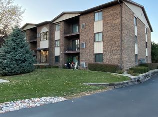 14035 S Laramie Ave APT 409, Crestwood, IL 60445
