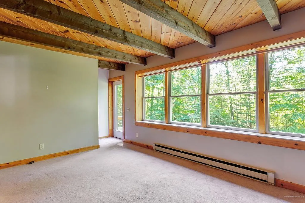 321 Gibbs Rd — Photo 1