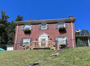 940 Riverside Dr, Welch, WV 24801