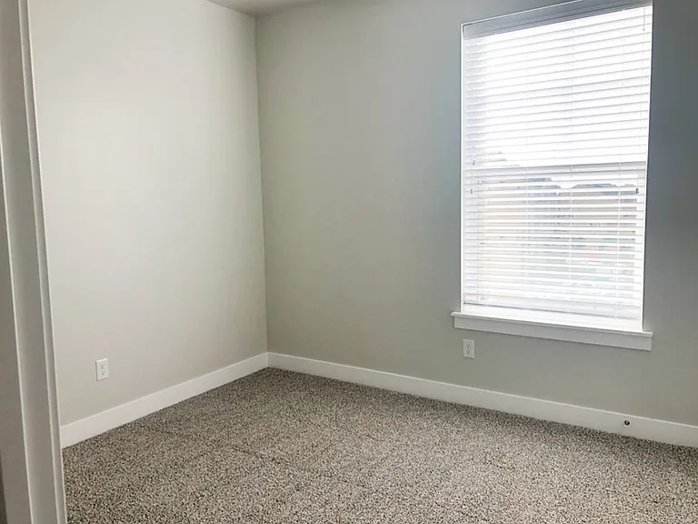 4216 W McKellen Dr #102 — Photo 7