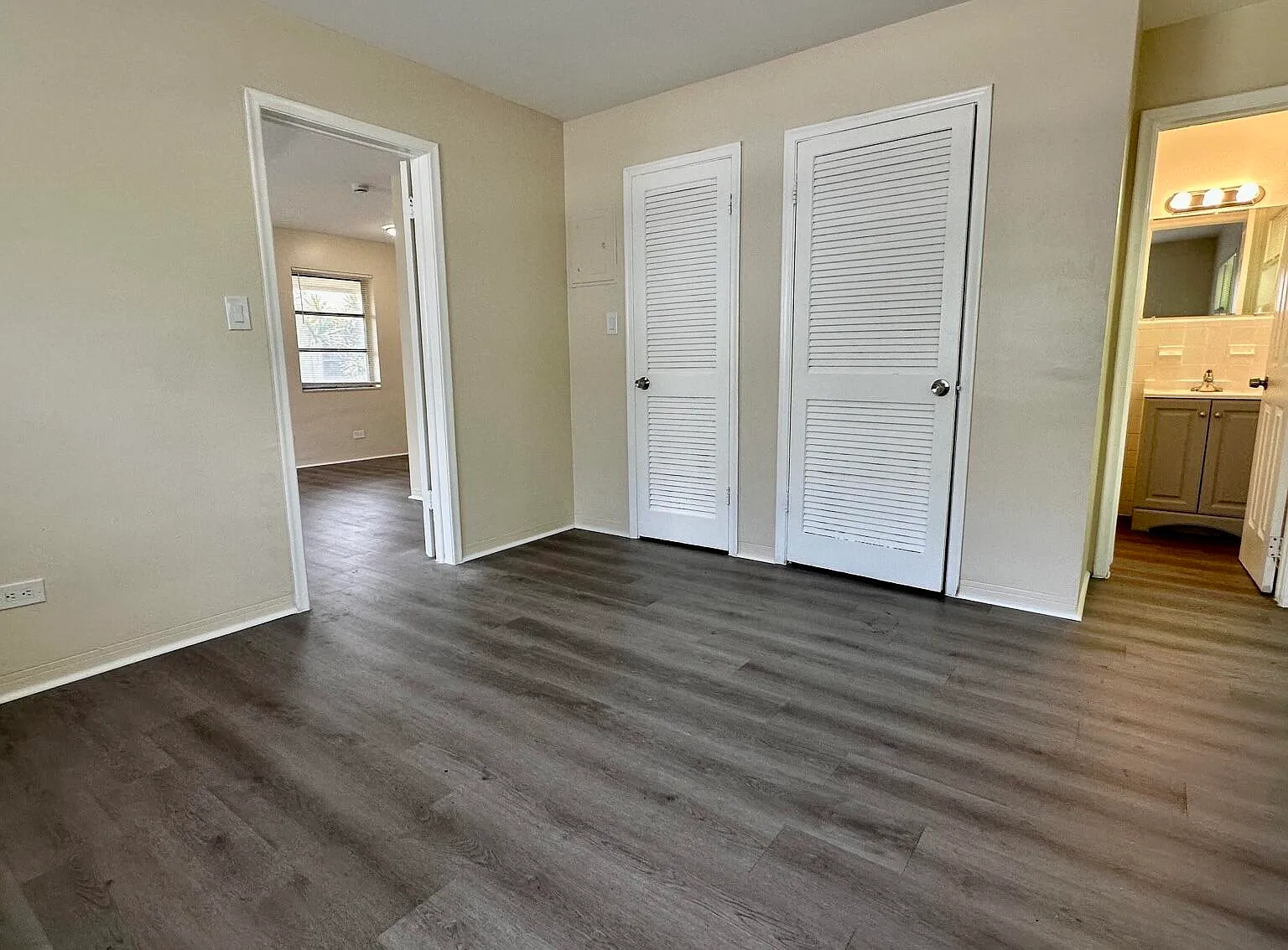 1 bed, 1.0 bath, 700 sqft, $1,425 — Photo 1
