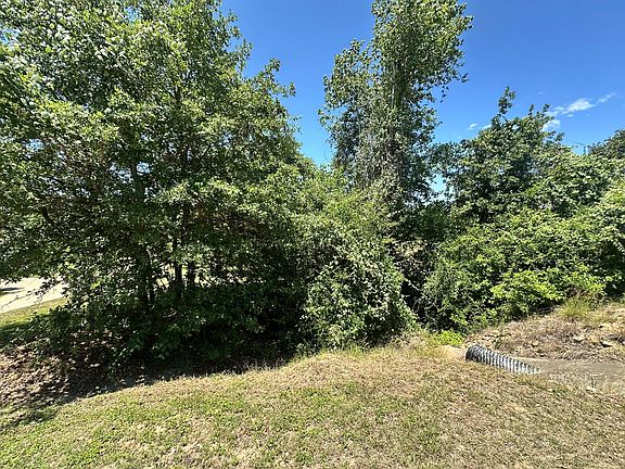 3rd image of 0 Manawianui Dr